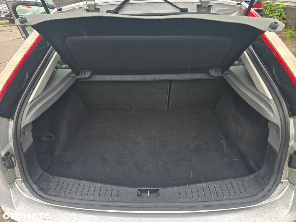 Ford Focus - 19