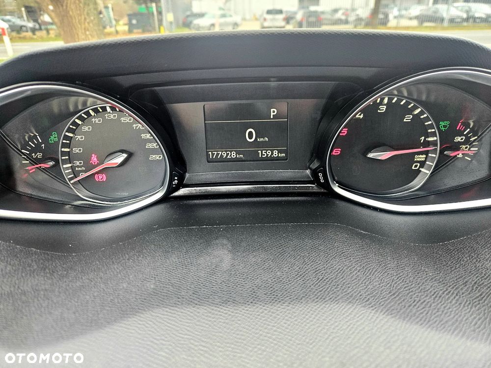 Peugeot 308 1.6 BlueHDi Active S&S EAT6 - 40