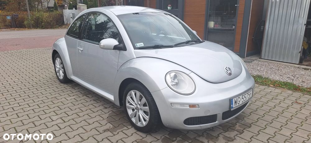 Volkswagen New Beetle - 3