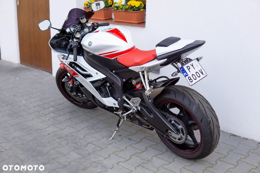 Yamaha R6 - 3