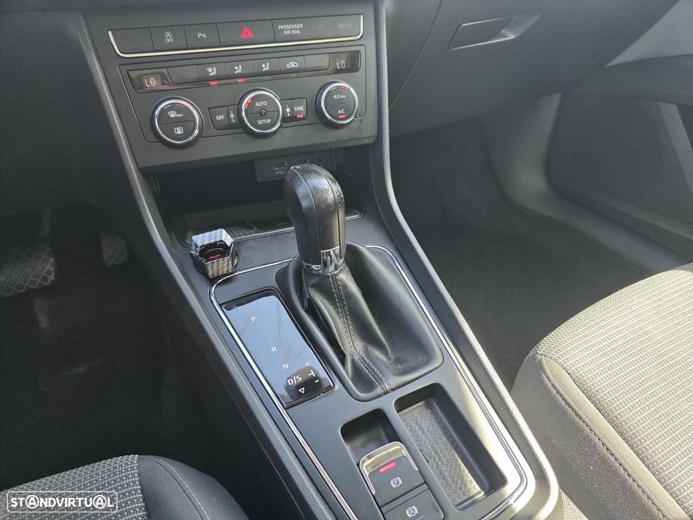 SEAT Leon ST 1.6 TDI Xcellence DSG S/S - 8