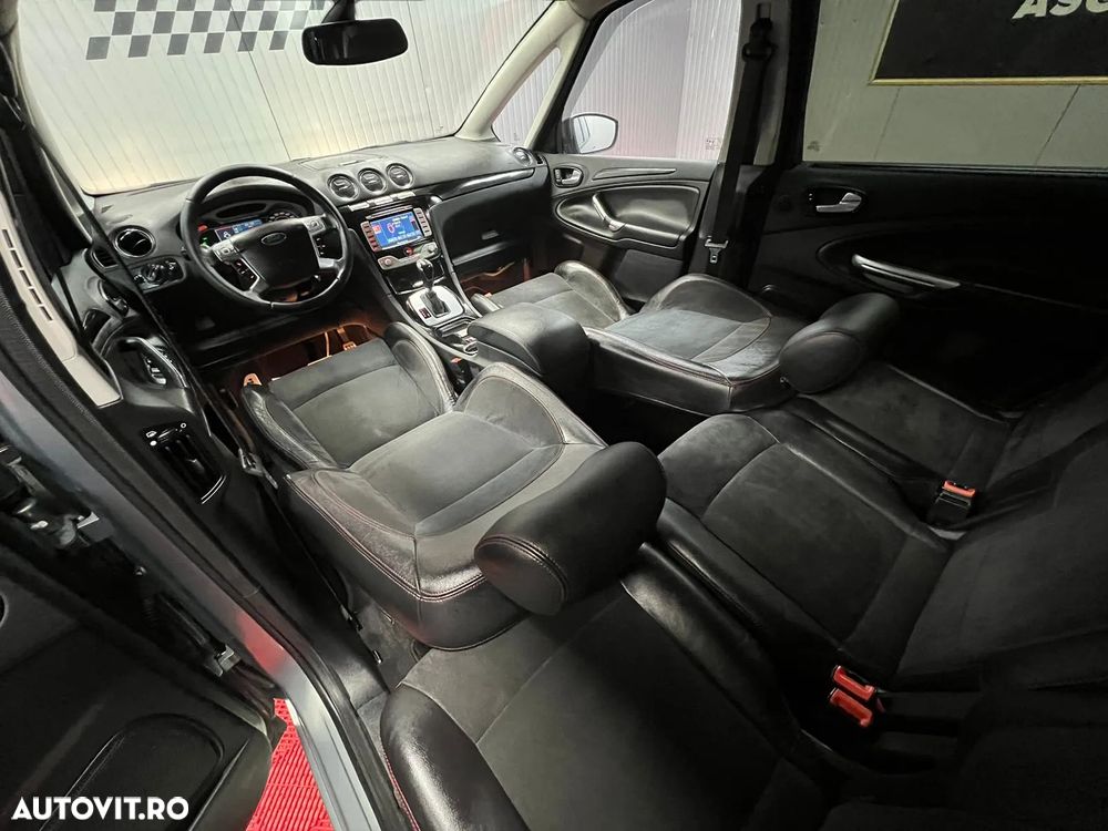 Ford Galaxy - 13