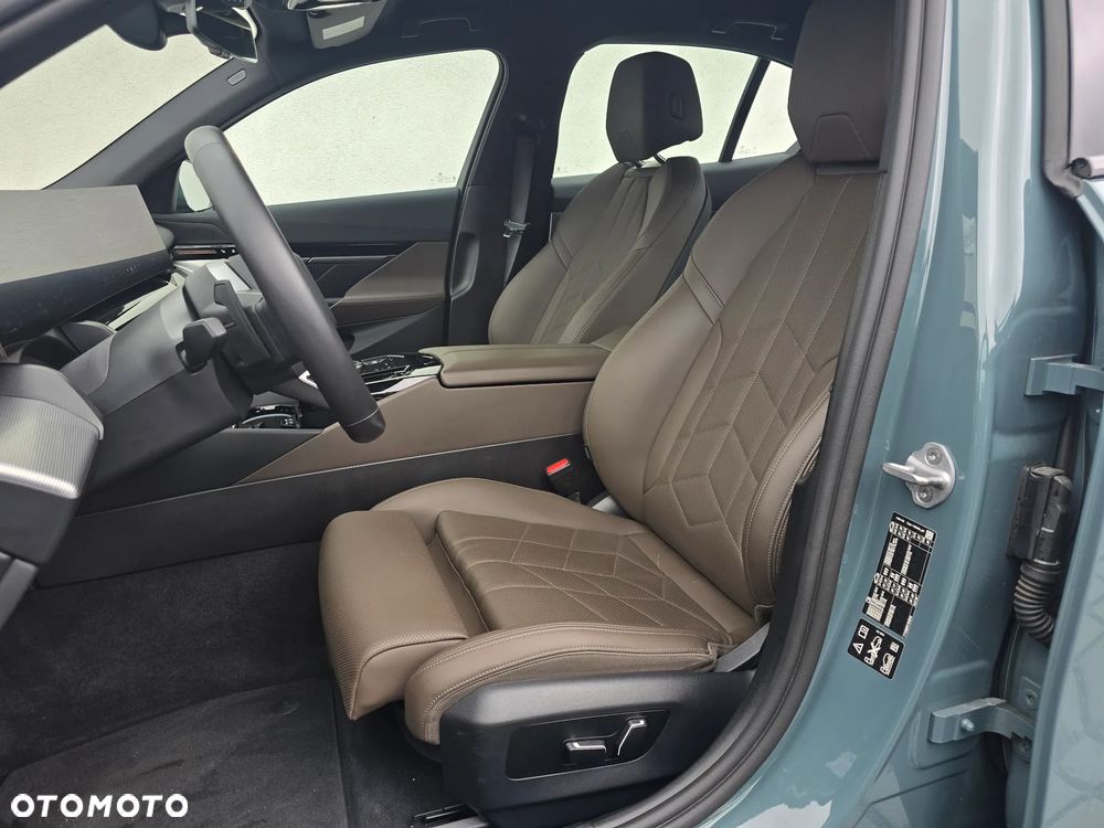 BMW Seria 5 520d xDrive mHEV M Sport - 7