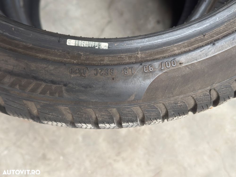 Vând 4 anvelope 225/45/19 Pirelli de iarnă cu runflat ca noi - 9