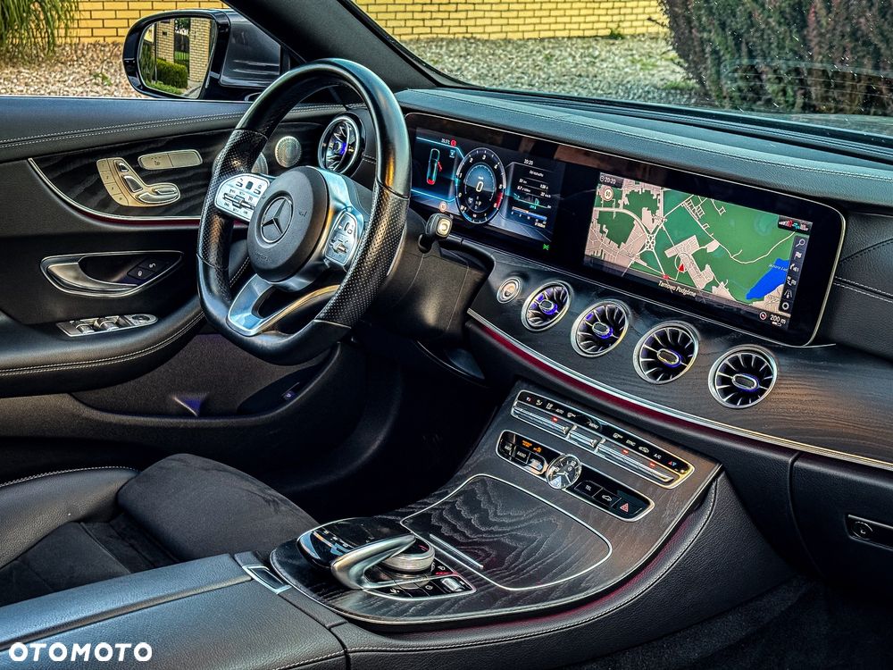 Mercedes-Benz Klasa E 220 d Coupe 4-Matic 9G-TRONIC - 6