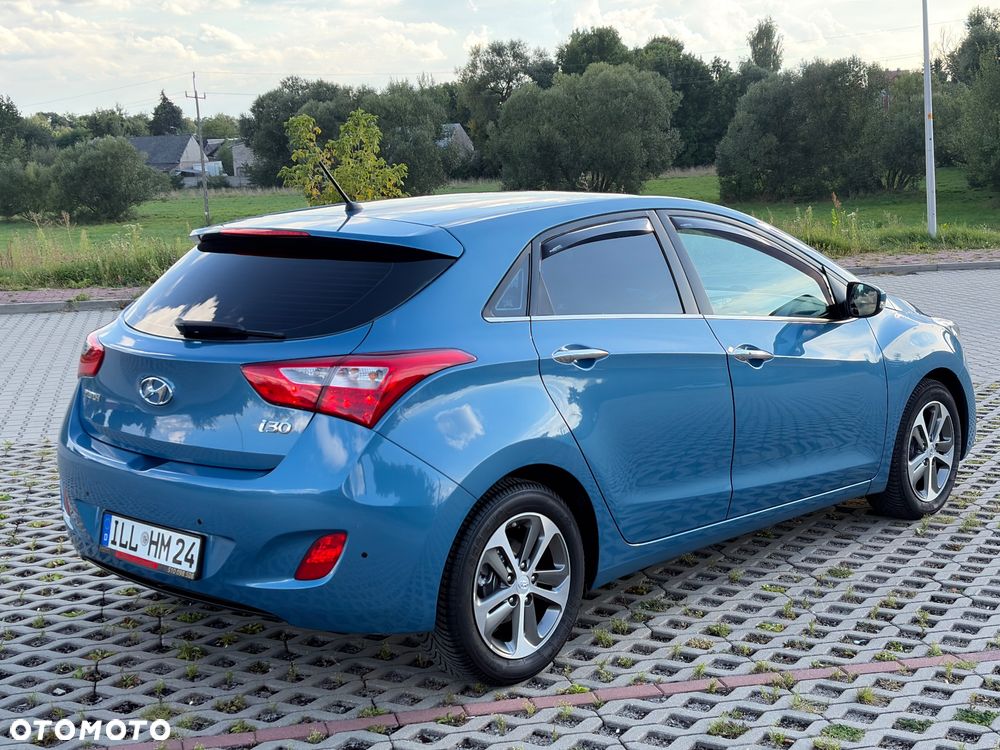 Hyundai i30 blue 1.6 CRDi DCT Style - 5