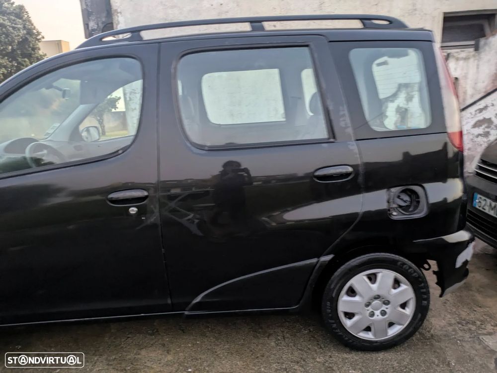 Toyota Yaris Verso 1.3 Luna - 9