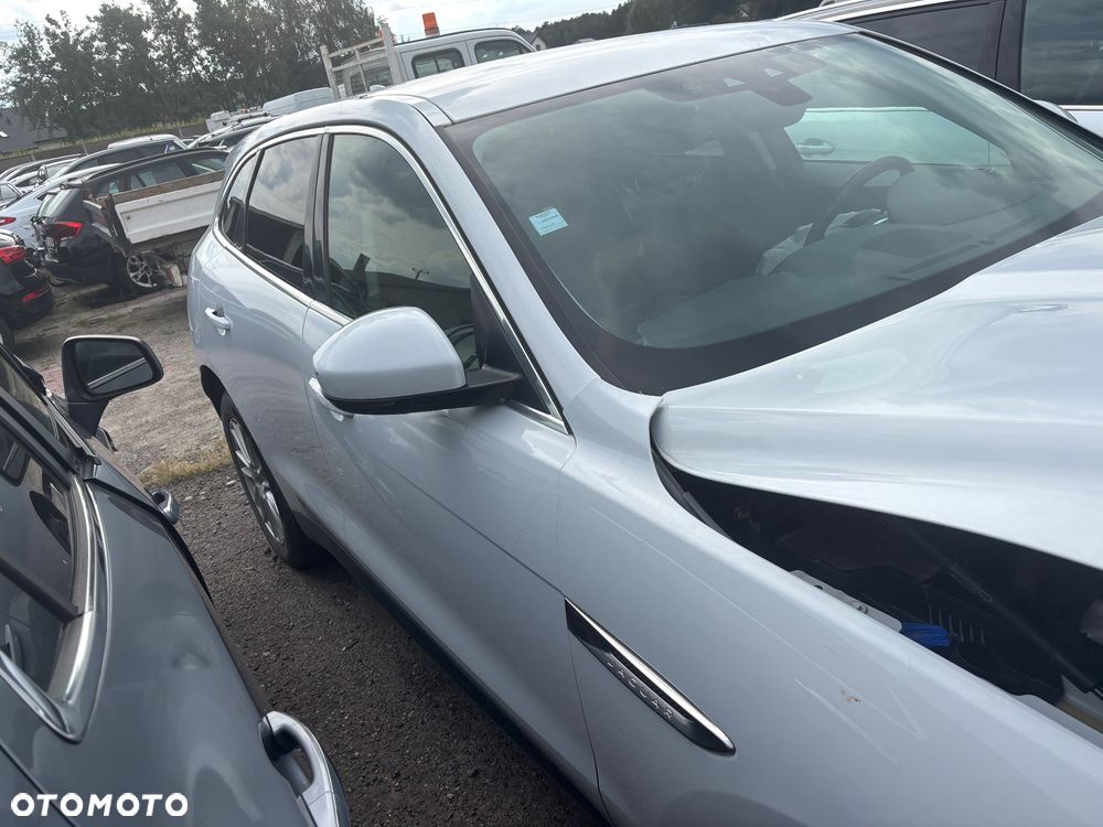 Jaguar F-Pace 2.0 i4D AWD Chequered Flag - 14