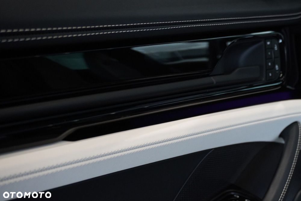 Porsche Panamera 4 - 16