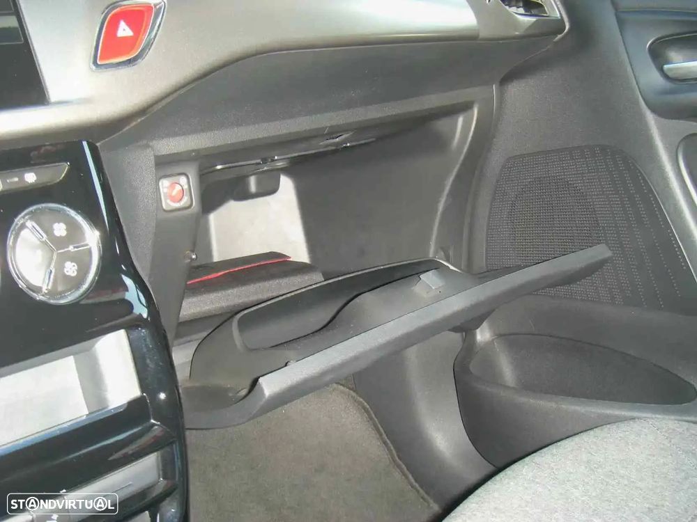 Citroën C3 1.6 BlueHDi Collection - 16