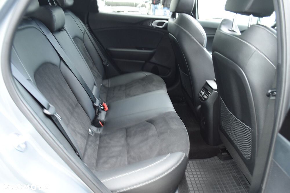 Kia XCeed 1.5 T-GDI GT-Line DCT - 33
