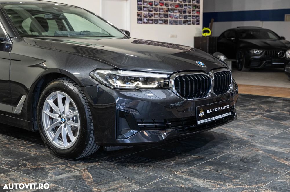 BMW Seria 5 520d Aut. Luxury Line - 13