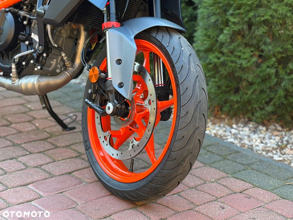 KTM Duke - 21