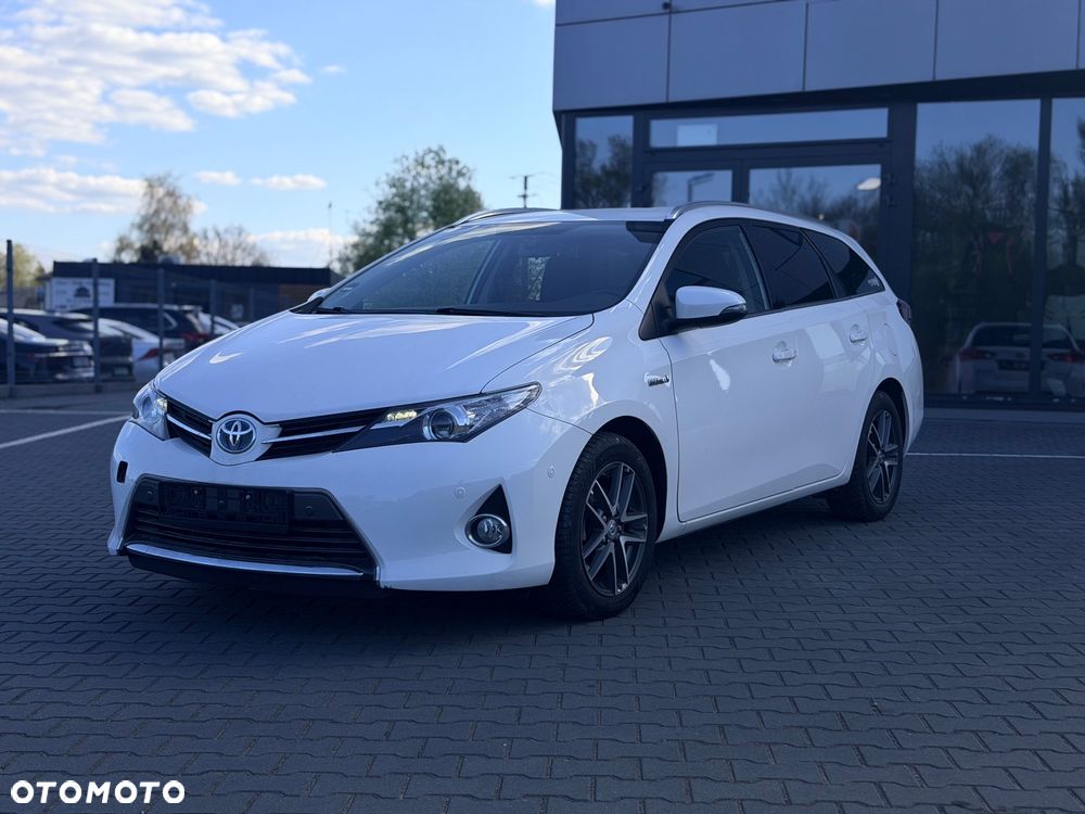 Toyota Auris Hybrid 135 Premium - 27