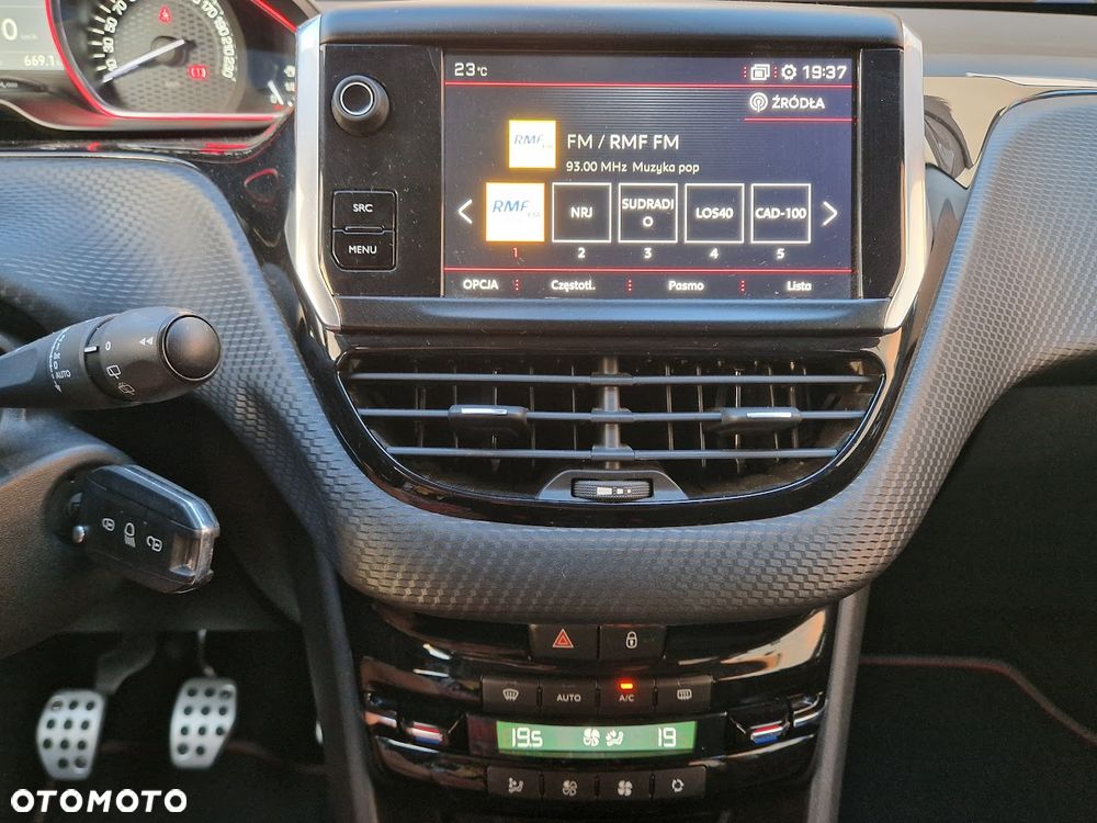 Peugeot 2008 PureTech 110 Stop&Start GT-Line Edition - 10