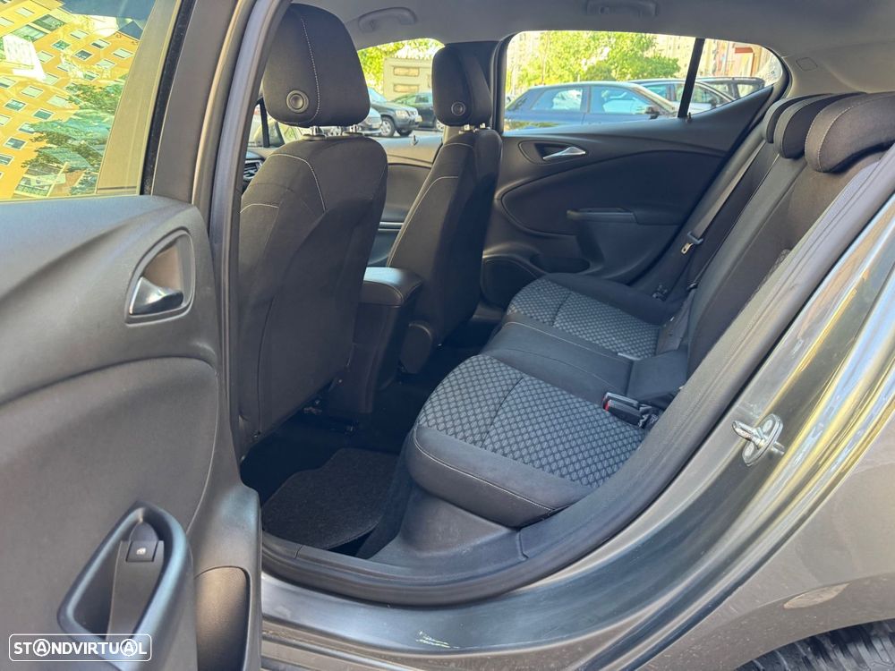 Opel Astra 1.6 CDTI Ecotec Business Edition S/S - 27