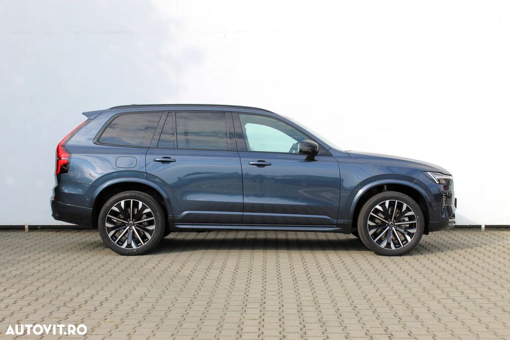 Volvo XC 90 Recharge T8 AWD Plus Dark - 6