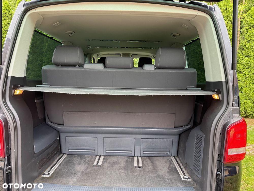 Volkswagen Multivan - 29