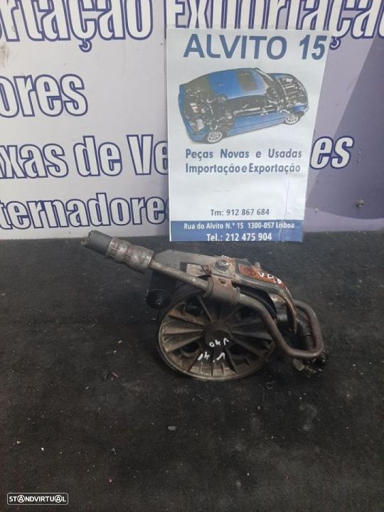 bomba de direção assistida Volvo V40 2003 - 1