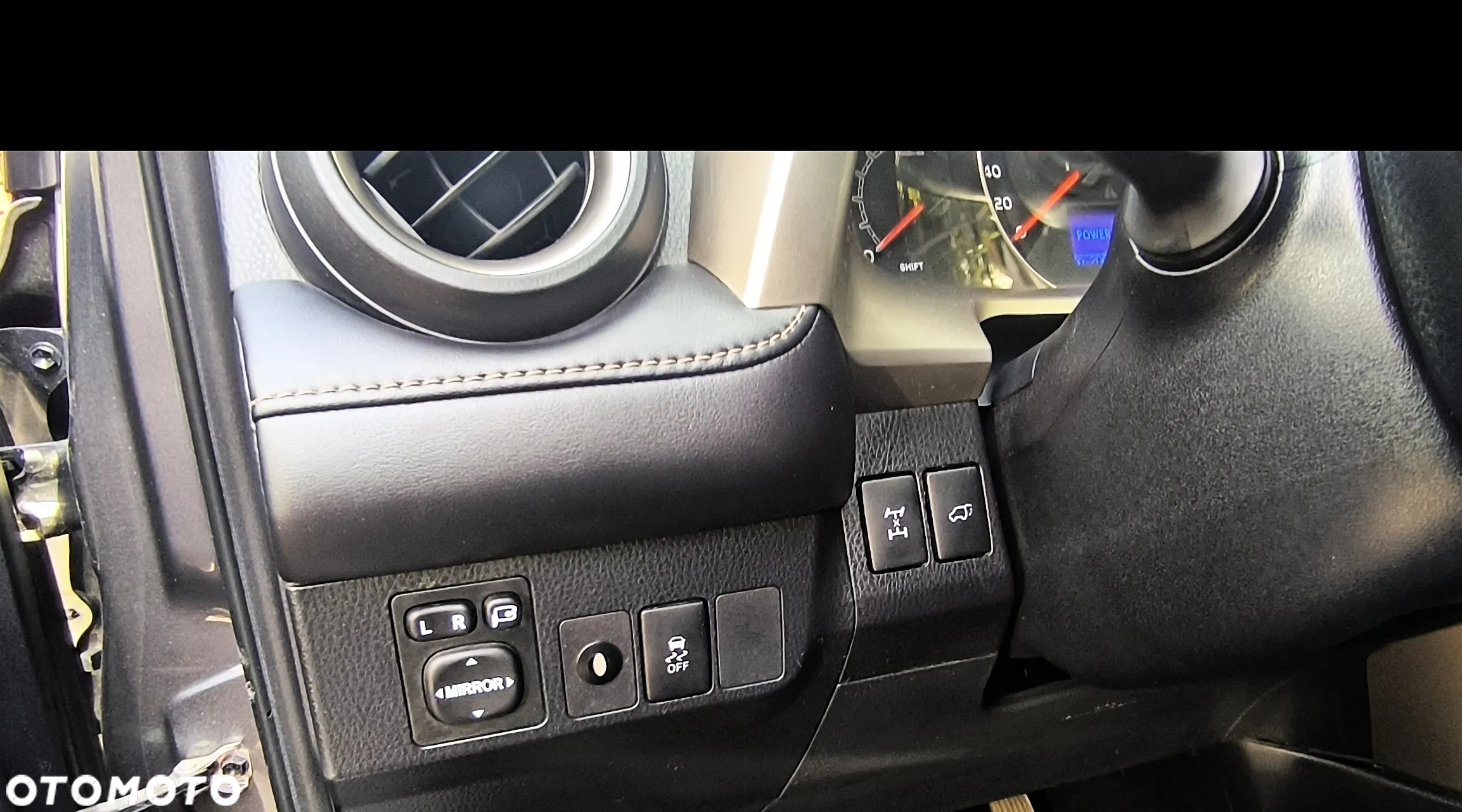 Toyota RAV4 2.0 D-4D Prestige - 32