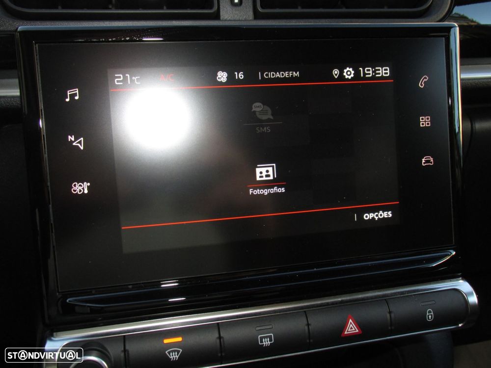 Citroën C3 1.2 PureTech Max EAT6 - 32