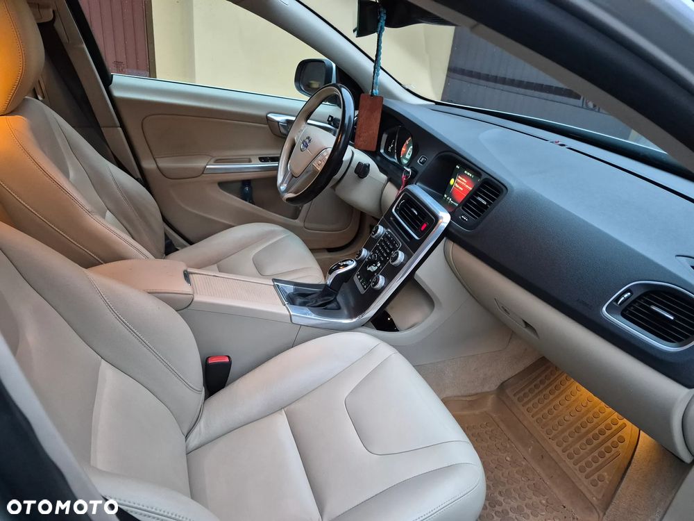 Volvo S60 T5 Powershift - 13