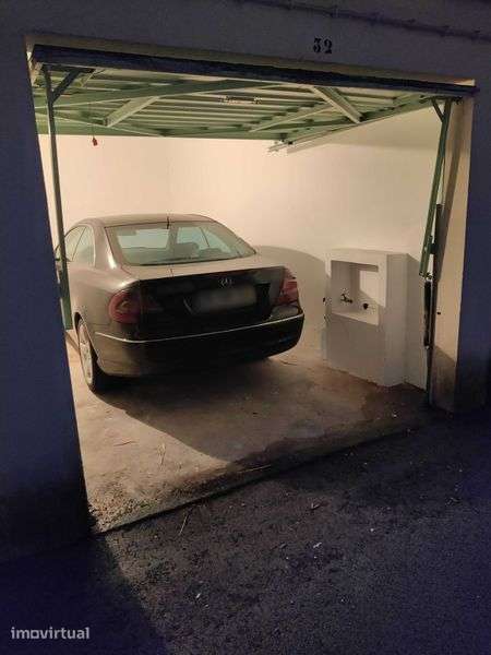 Garagem com eletricidade - Grande imagem: 3/3
