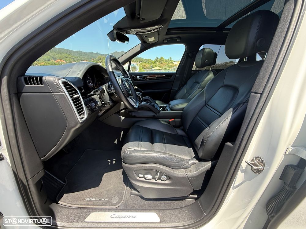 Porsche Cayenne E-Hybrid - 13