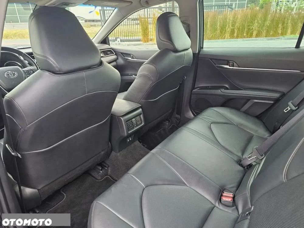 Toyota Camry 2.5 Hybrid Prestige CVT - 24
