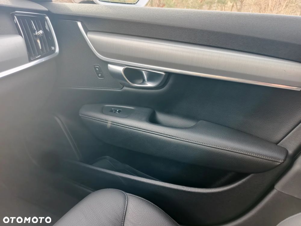 Volvo V90 D5 AWD Momentum - 11