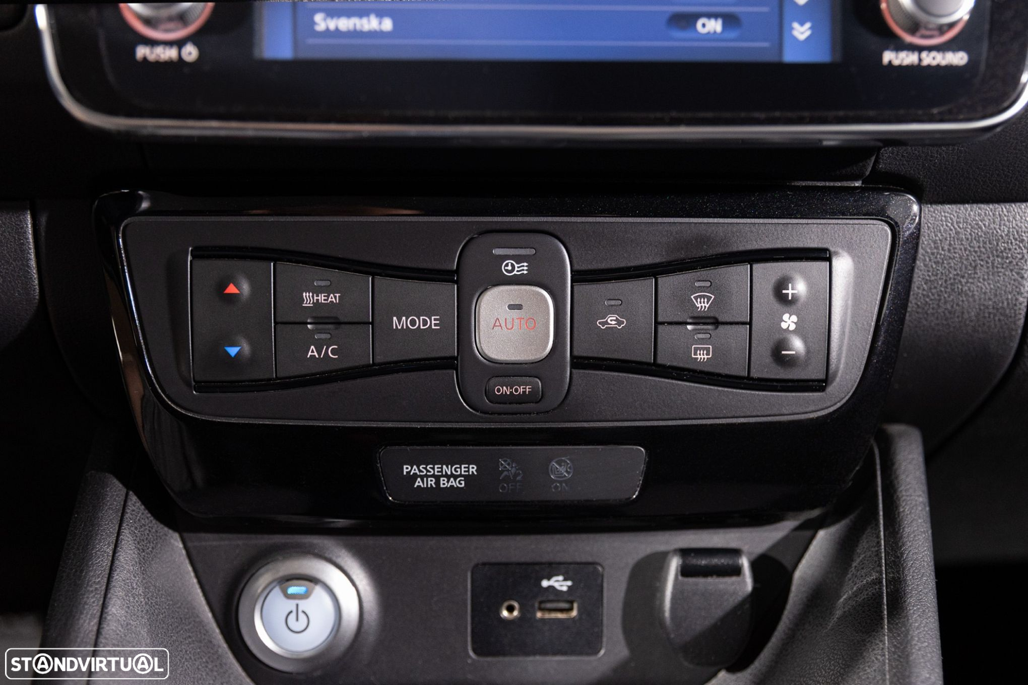 Nissan Leaf N-Connecta - 19