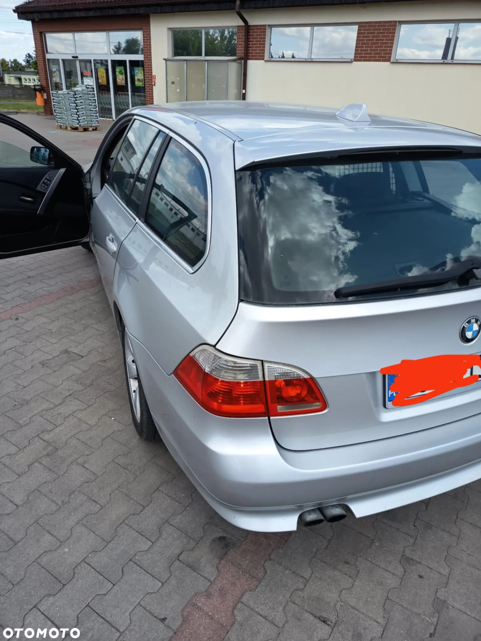 BMW Seria 5 525d - 4