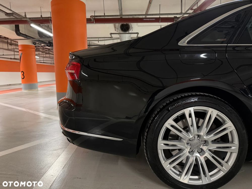 Audi A8 - 6