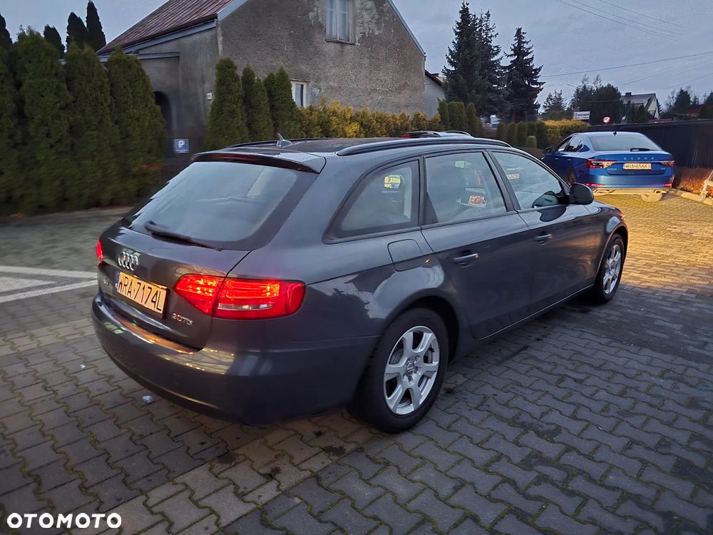 Audi A4 Avant 2.0 TDI DPF Ambition - 28