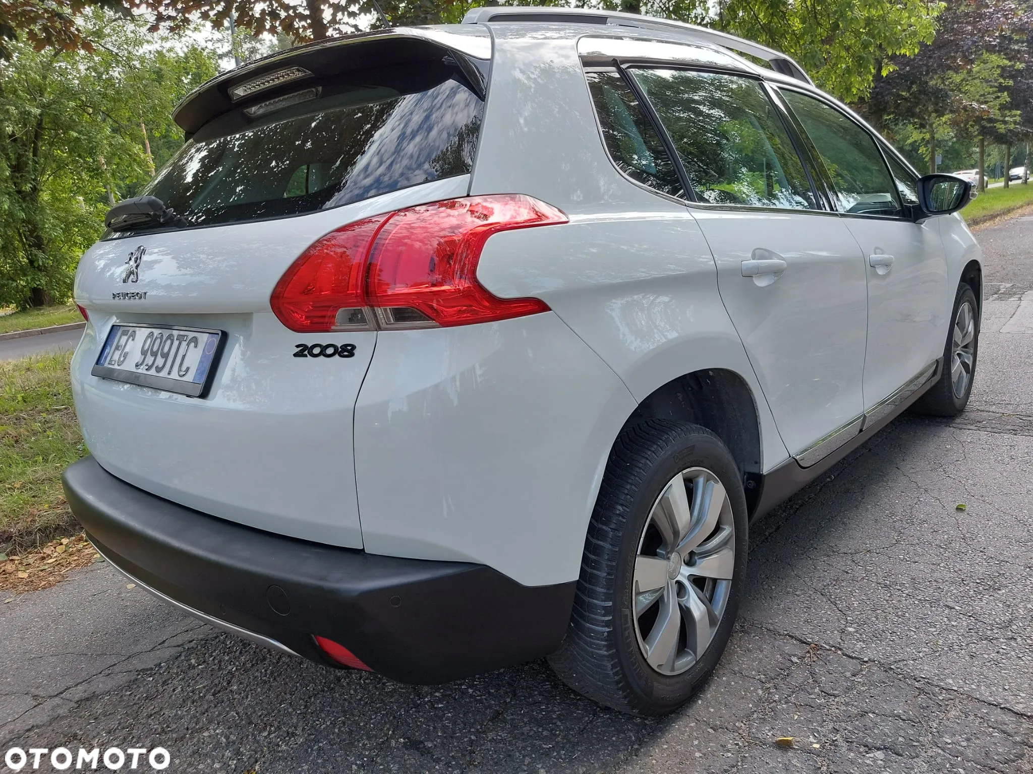 Peugeot 2008 PureTech 82 Allure - 13