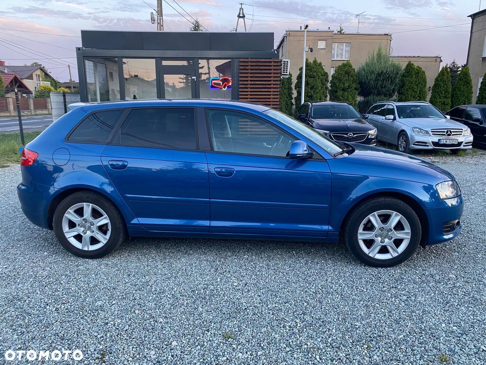 Audi A3 Sportback 1.6 Attraction - 16
