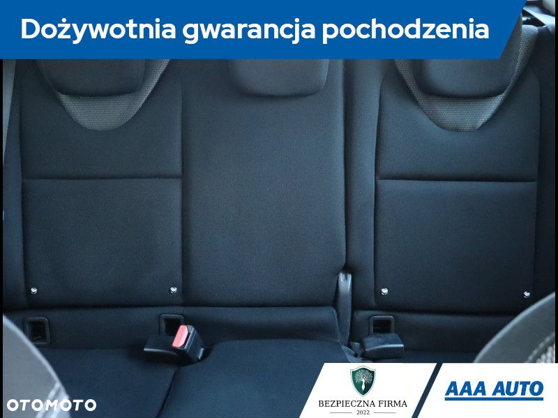 Renault Clio - 11