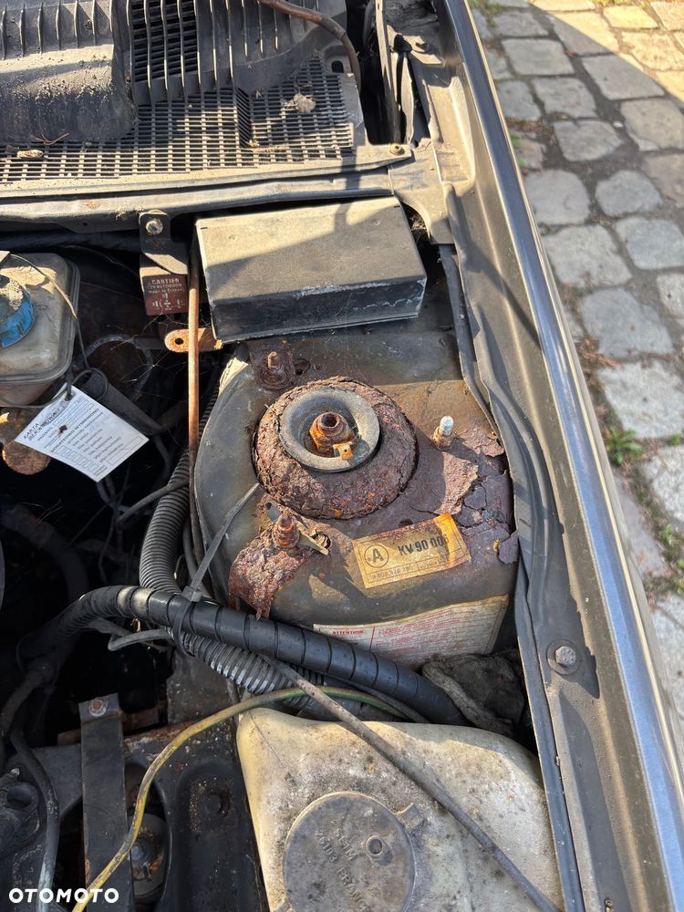 Peugeot 205 - 6