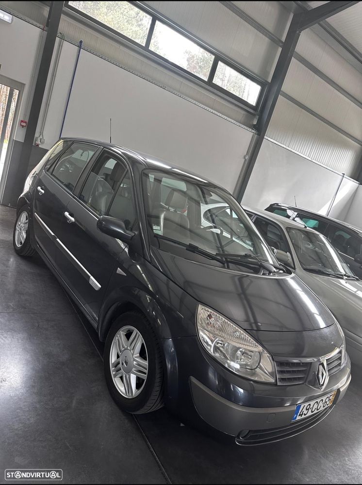 Renault Scénic 1.5 dCi Confort - 3