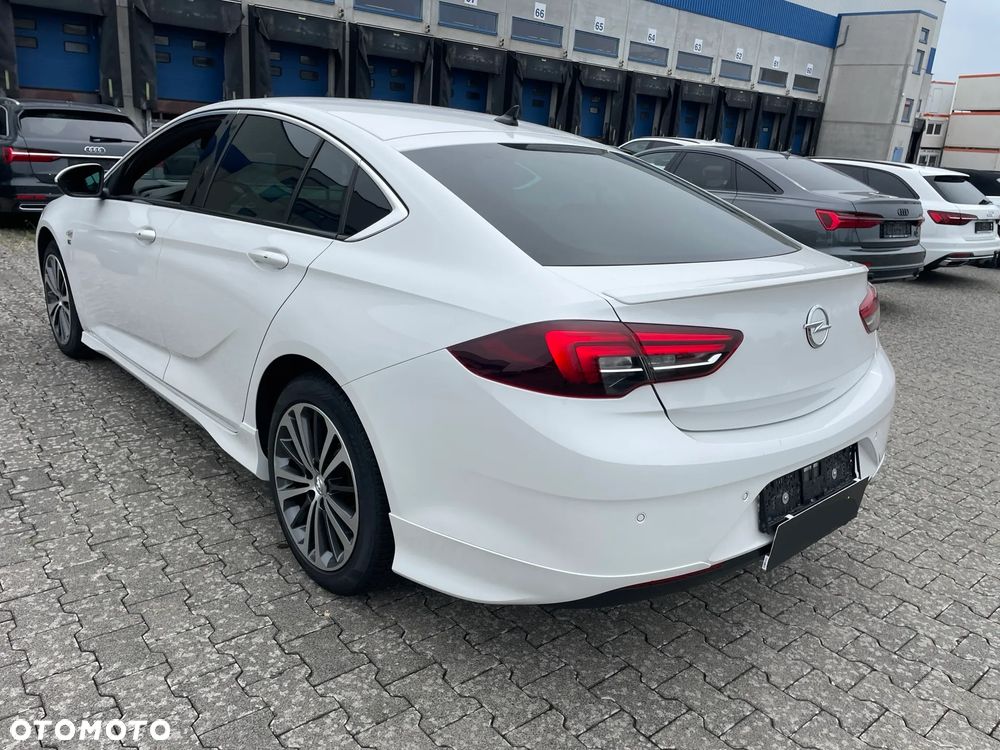 Opel Insignia 1.5 T Exclusive S&S - 4