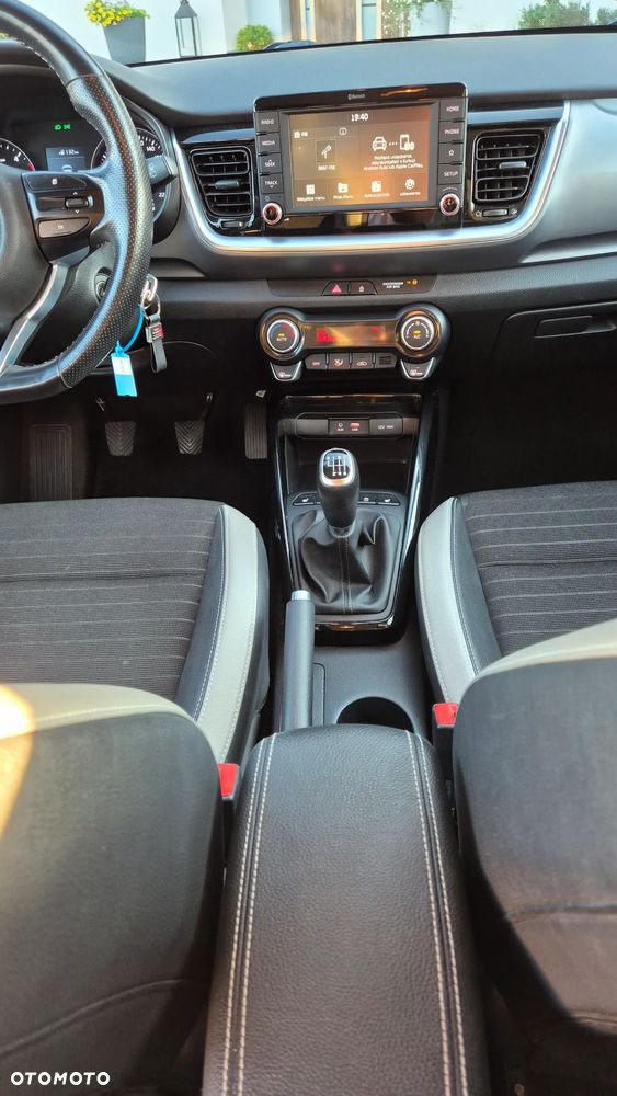 Kia Stonic 1.6 CRDi SCR L - 9