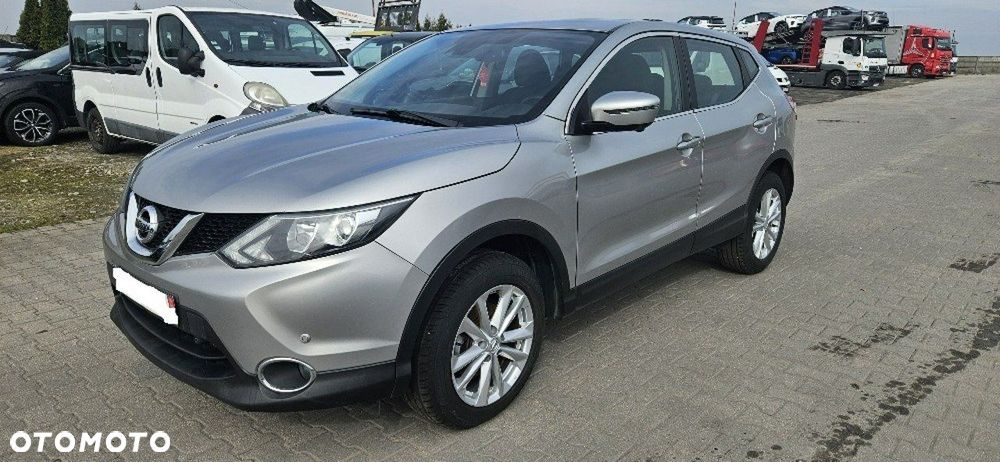 Nissan Qashqai - 2