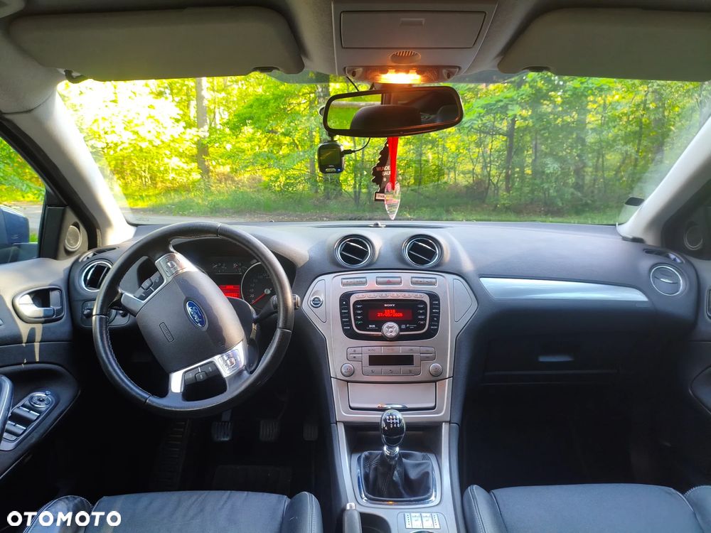 Ford Mondeo 2.0 TDCi Ambiente - 8