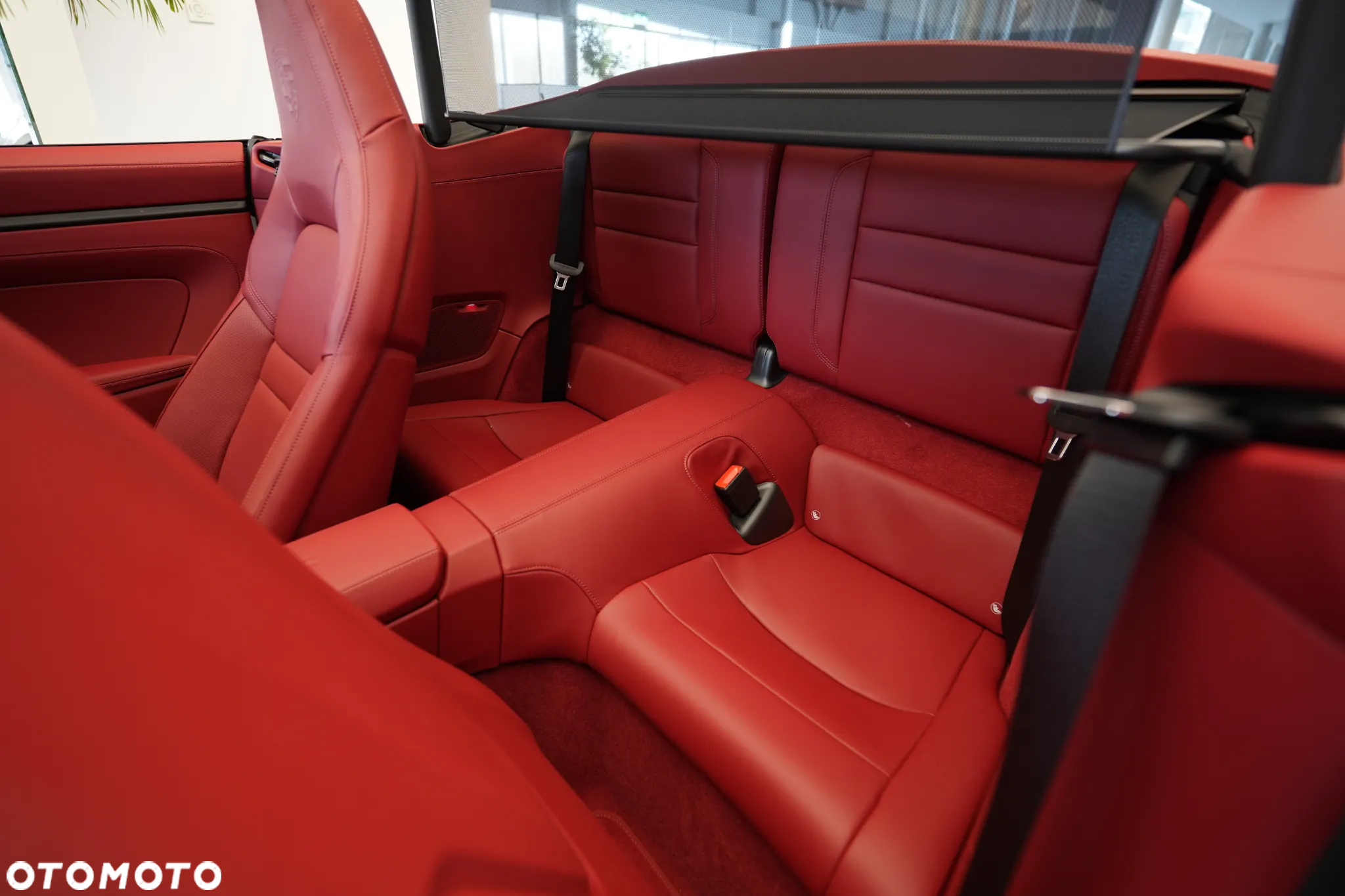 Porsche 911 Carrera T-Hybrid GTS Cabrio - 25