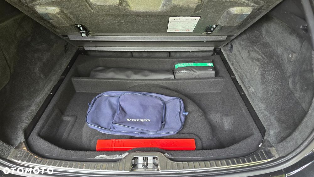 Volvo XC 60 D4 AWD Summum - 34
