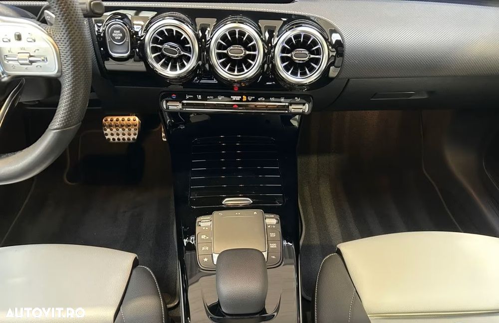 Mercedes-Benz CLA 250 e 8G-DCT AMG Line Advanced Plus - 16