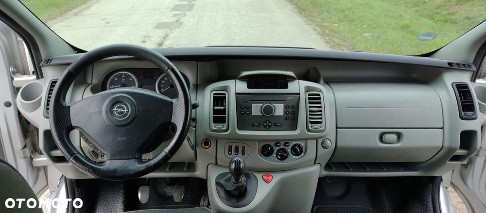 Opel Vivaro L1H1 2.7t - 8