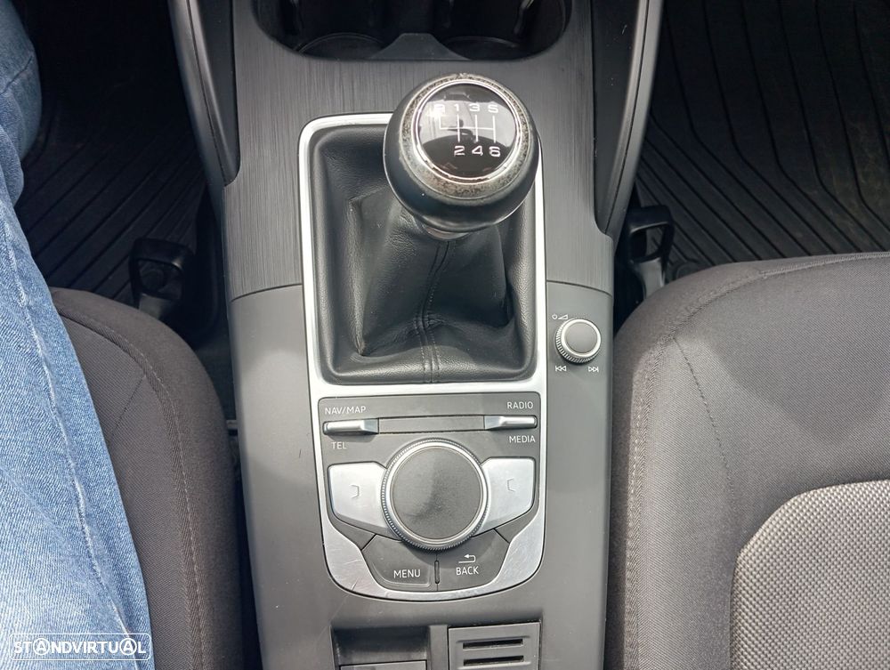 Audi A3 Sportback 1.6 TDI S-line - 10