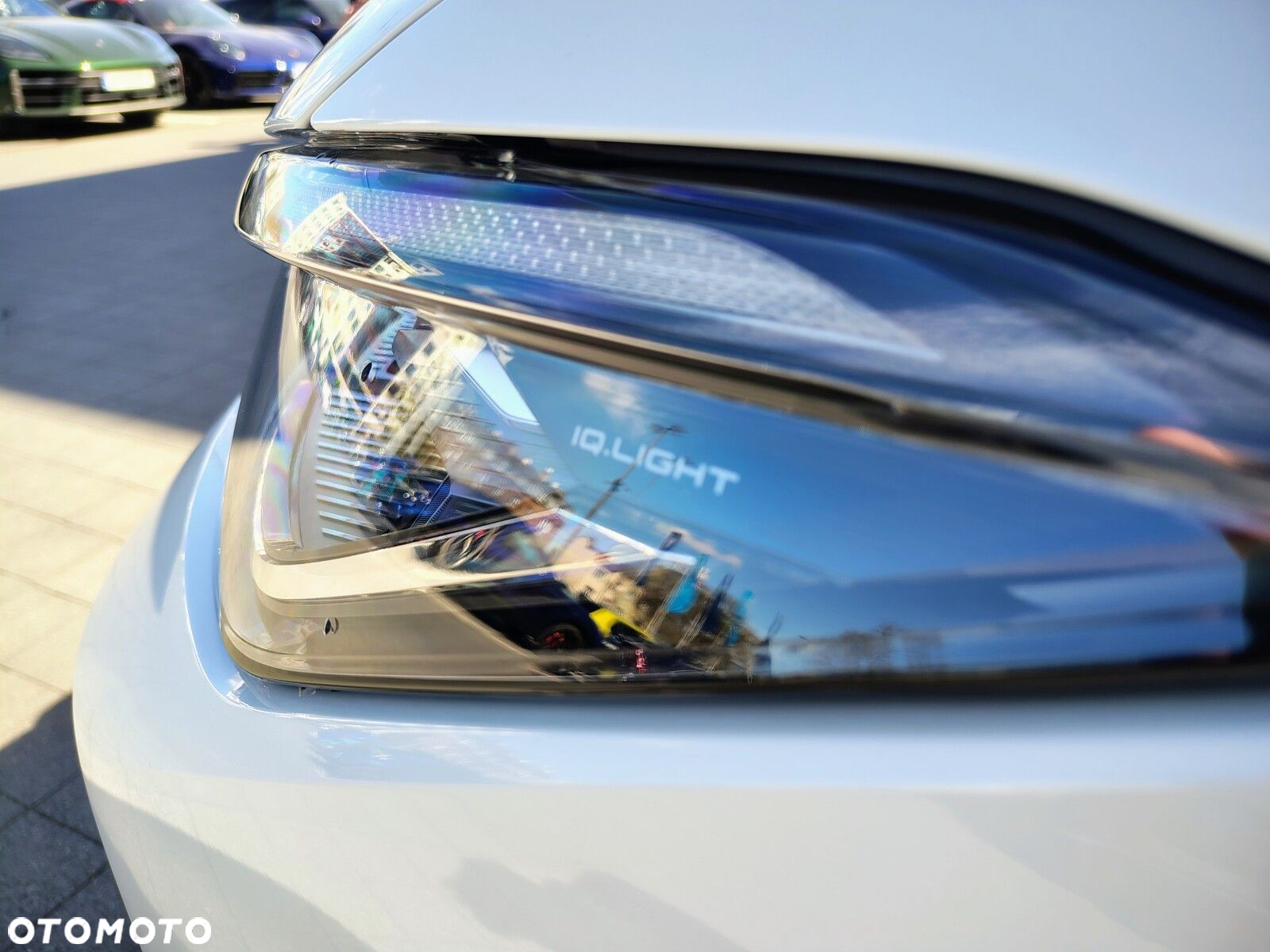 Volkswagen Passat - 33