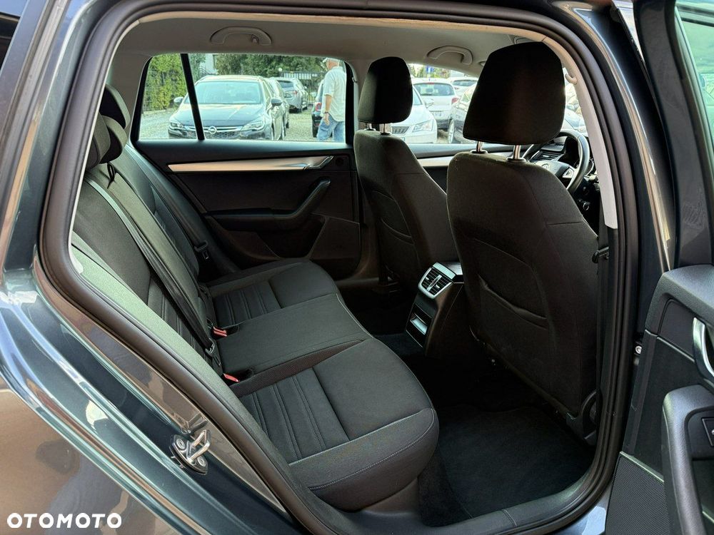 Skoda Octavia 1.6 TDI SCR Style - 27